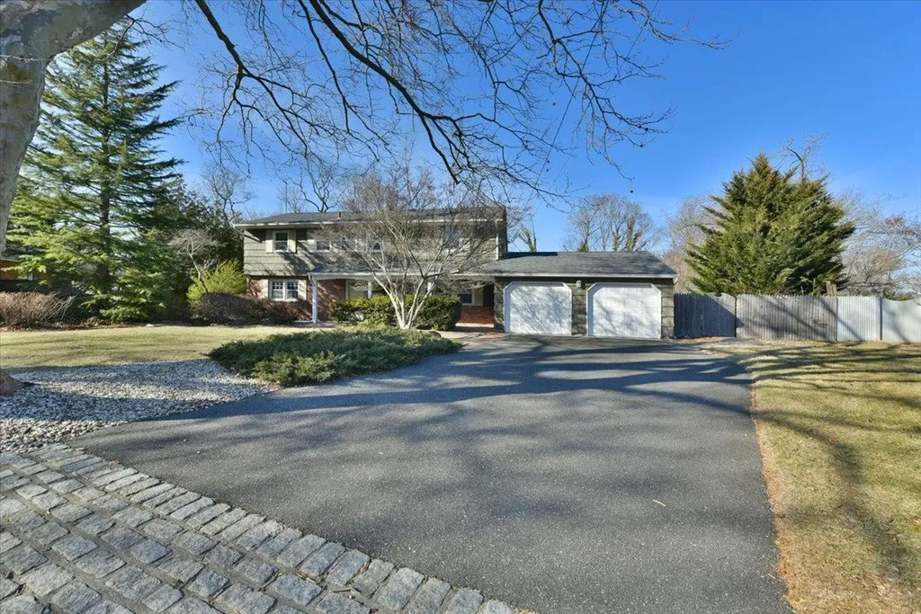 66 Conklin Lane Huntington NY 11743