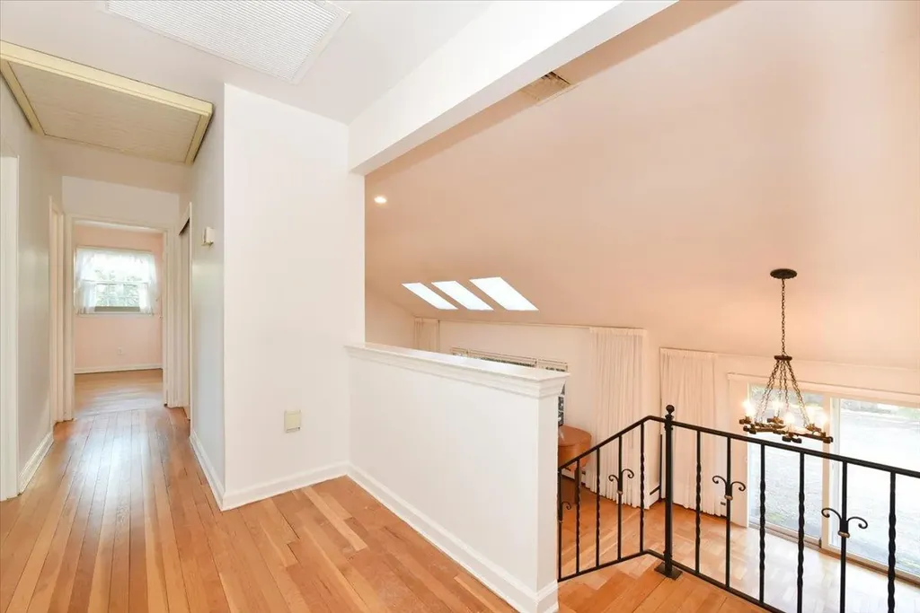 66 Conklin Lane Huntington NY 11743