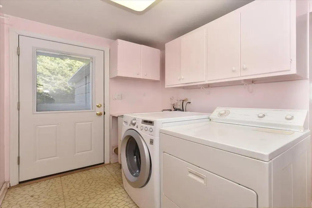 66 Conklin Lane Huntington NY 11743
