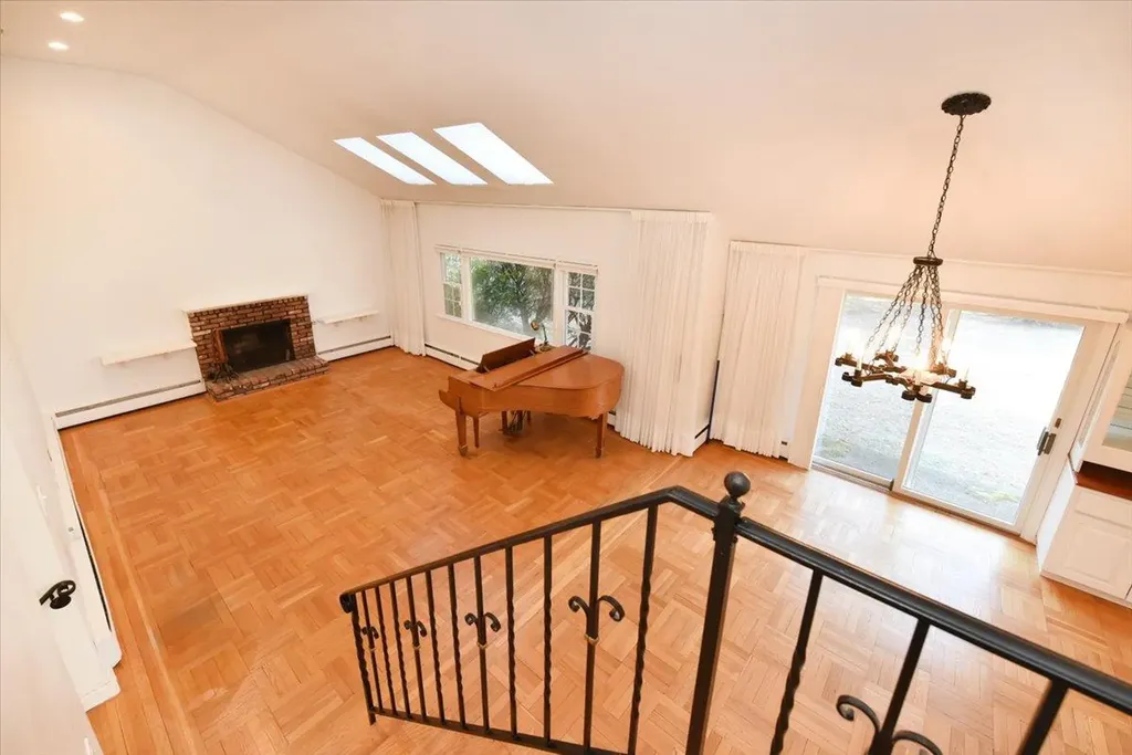 66 Conklin Lane Huntington NY 11743