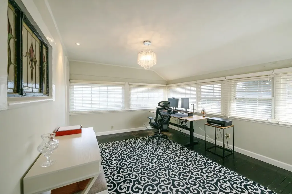 16 Nancy Boulevard Merrick NY 11566