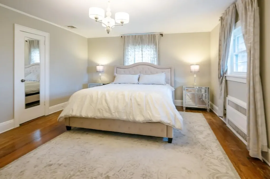 16 Nancy Boulevard Merrick NY 11566