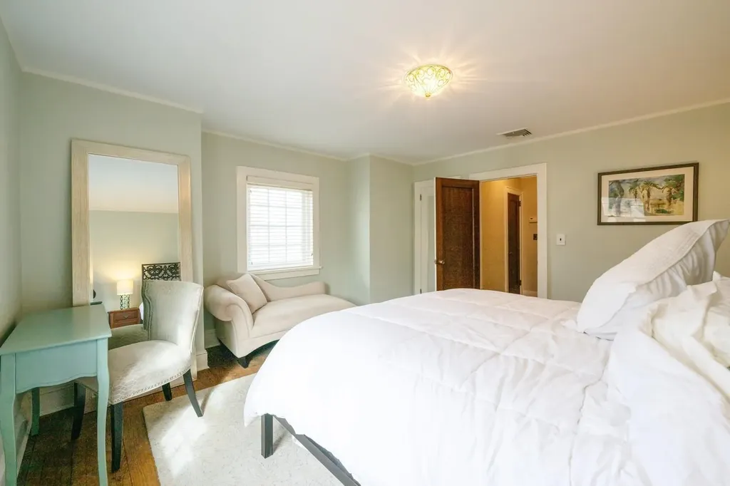 16 Nancy Boulevard Merrick NY 11566