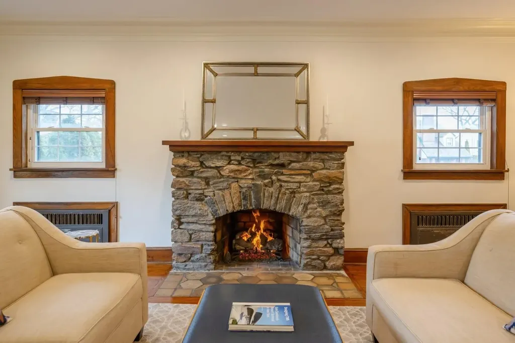 16 Nancy Boulevard Merrick NY 11566
