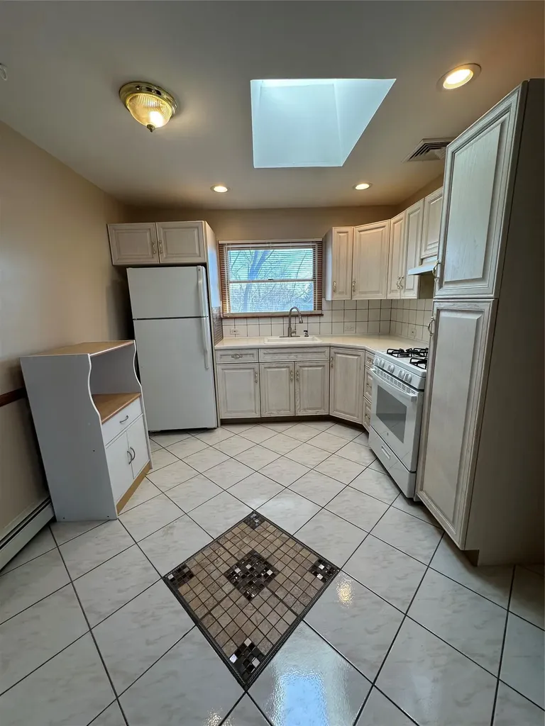 448 15th Street West Babylon NY 11704