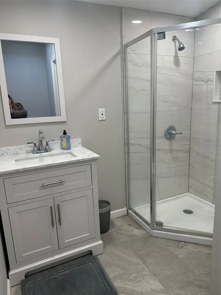 566 Central Avenue Bethpage NY 11714
