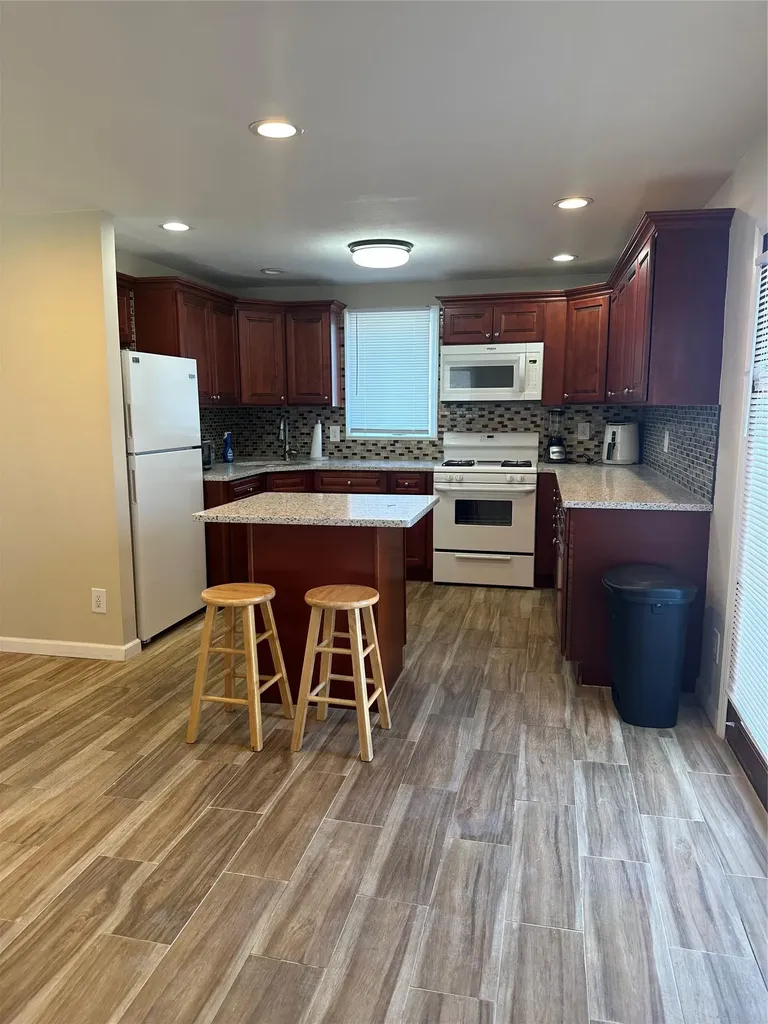 566 Central Avenue Bethpage NY 11714
