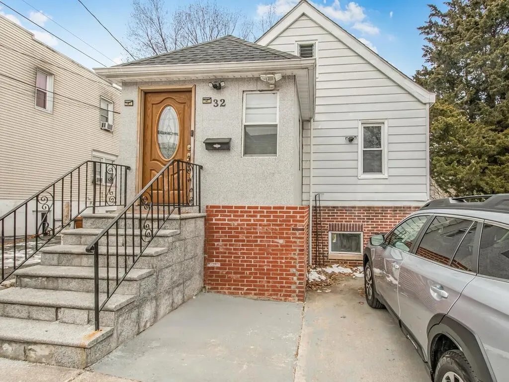 41 Altonwood Place Yonkers NY 10710
