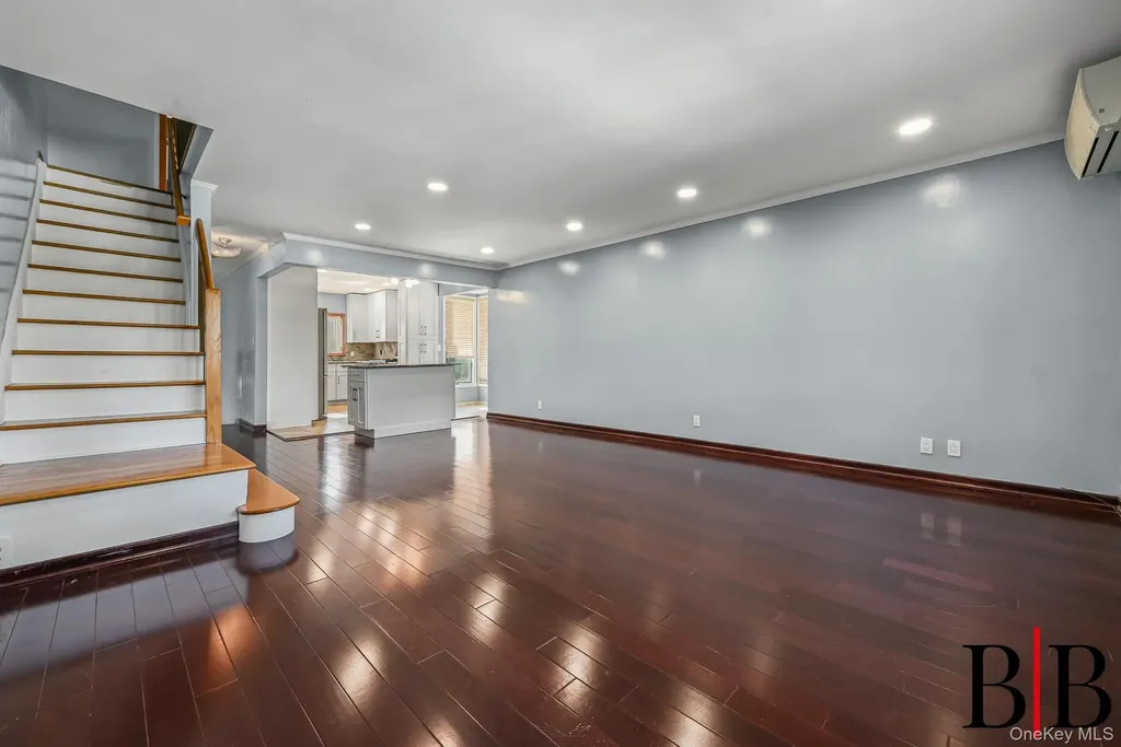 7413 Avenue X Brooklyn NY 11234