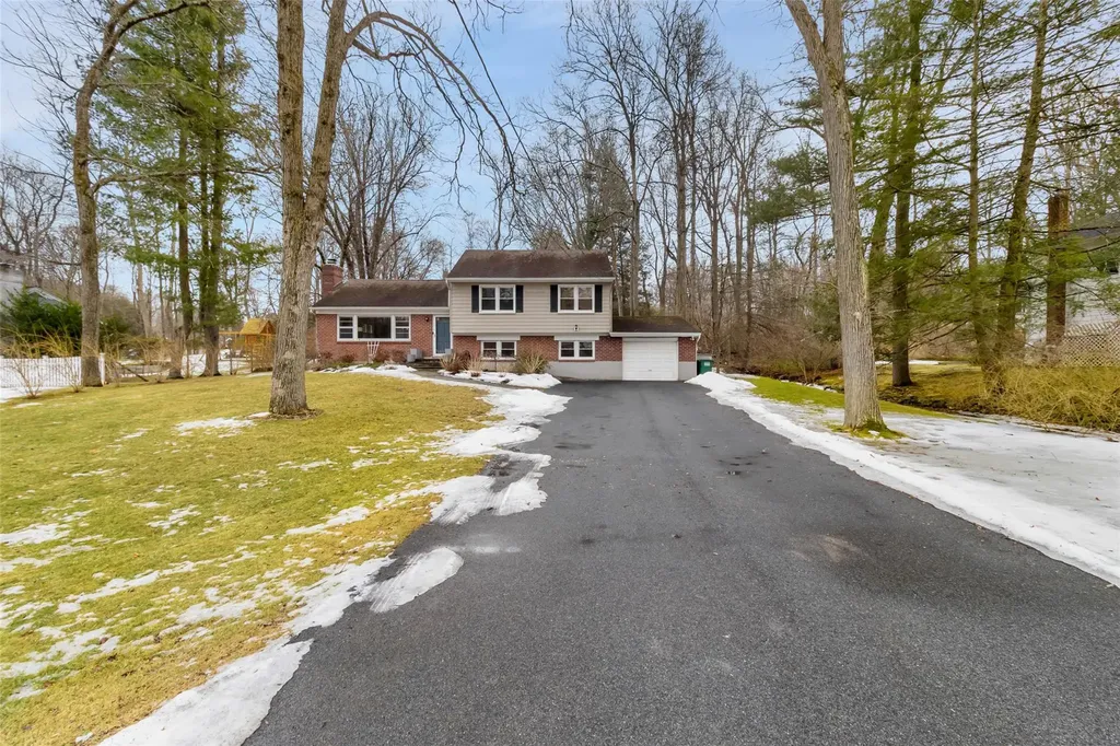 64 Lily Pond Lane Katonah NY 10536