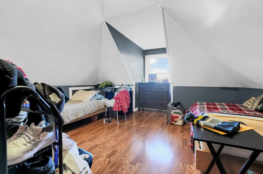 276 Emerson Avenue Bronx NY 10465