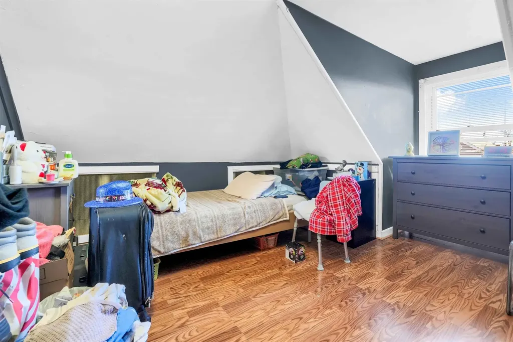 276 Emerson Avenue Bronx NY 10465