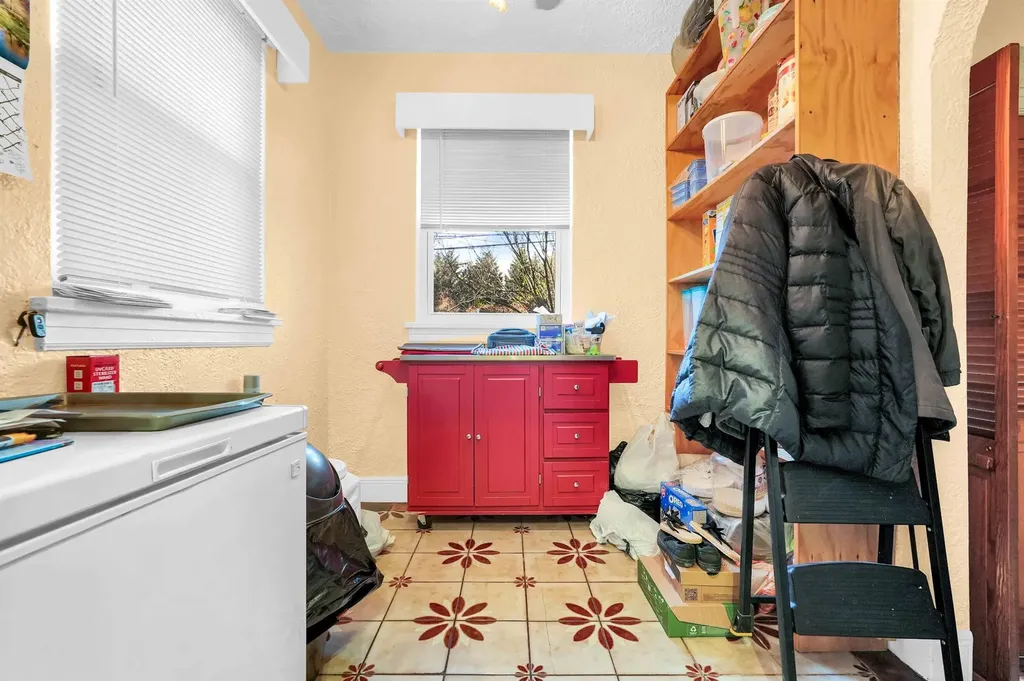 276 Emerson Avenue Bronx NY 10465