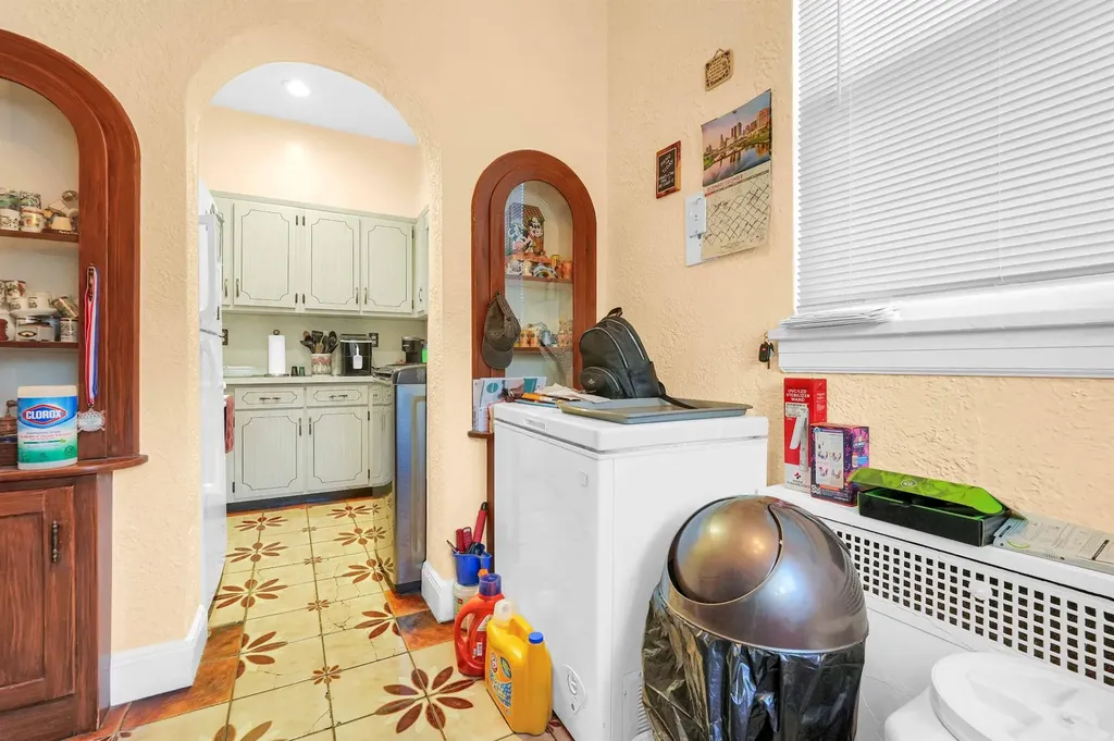 276 Emerson Avenue Bronx NY 10465
