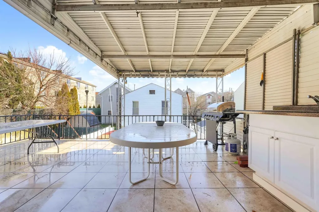 276 Emerson Avenue Bronx NY 10465