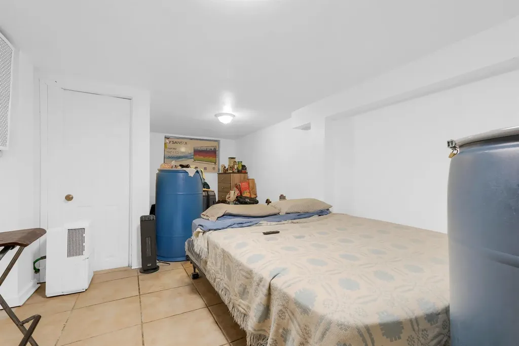 276 Emerson Avenue Bronx NY 10465