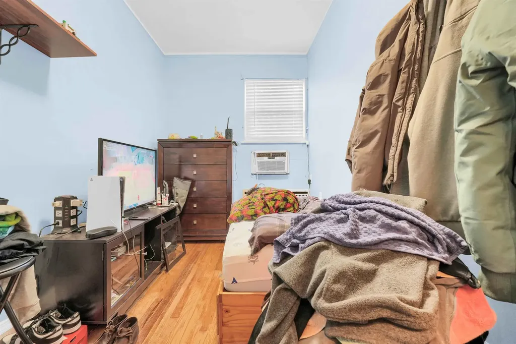 276 Emerson Avenue Bronx NY 10465