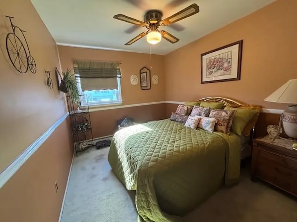578 Beacon Avenue Lindenhurst NY 11757