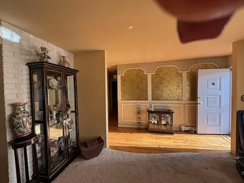 578 Beacon Avenue Lindenhurst NY 11757