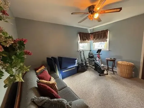 578 Beacon Avenue Lindenhurst NY 11757