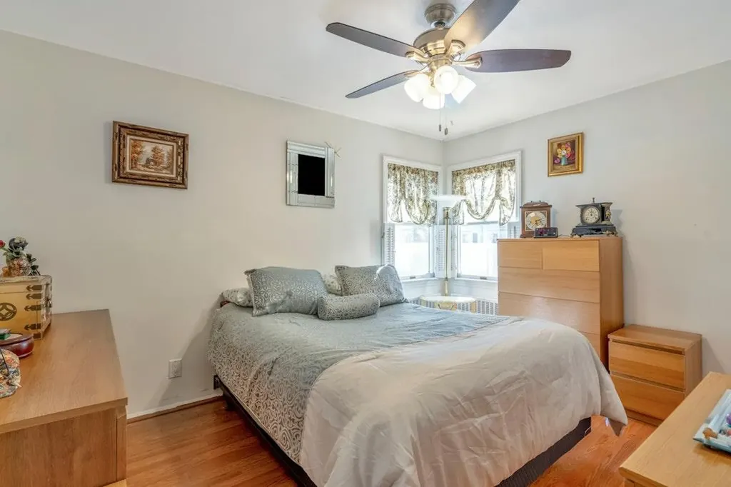168 Arnold Avenue West Babylon NY 11704