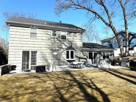 49 Spencer Drive New Rochelle NY 10801