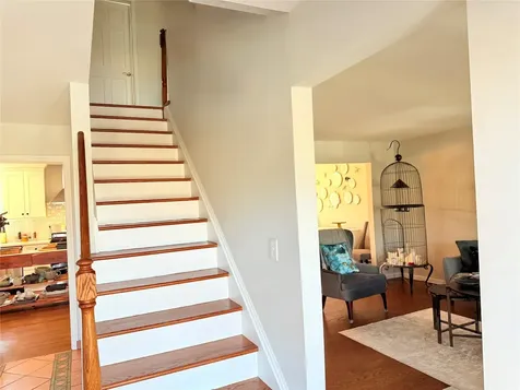 49 Spencer Drive New Rochelle NY 10801