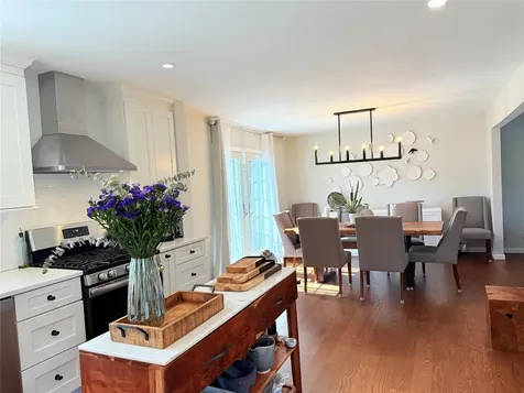 49 Spencer Drive New Rochelle NY 10801