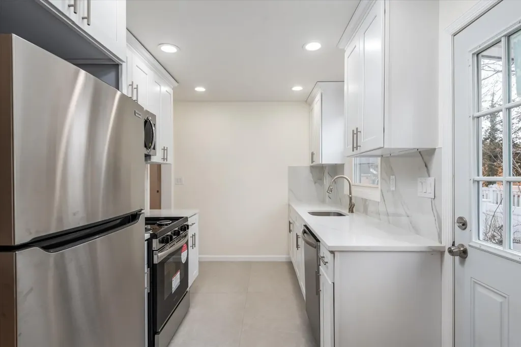 163 E Saint Marks Place Valley Stream NY 11580
