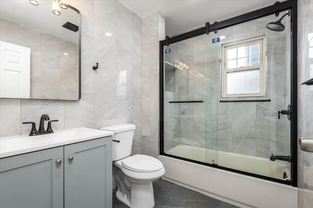 163 E Saint Marks Place Valley Stream NY 11580