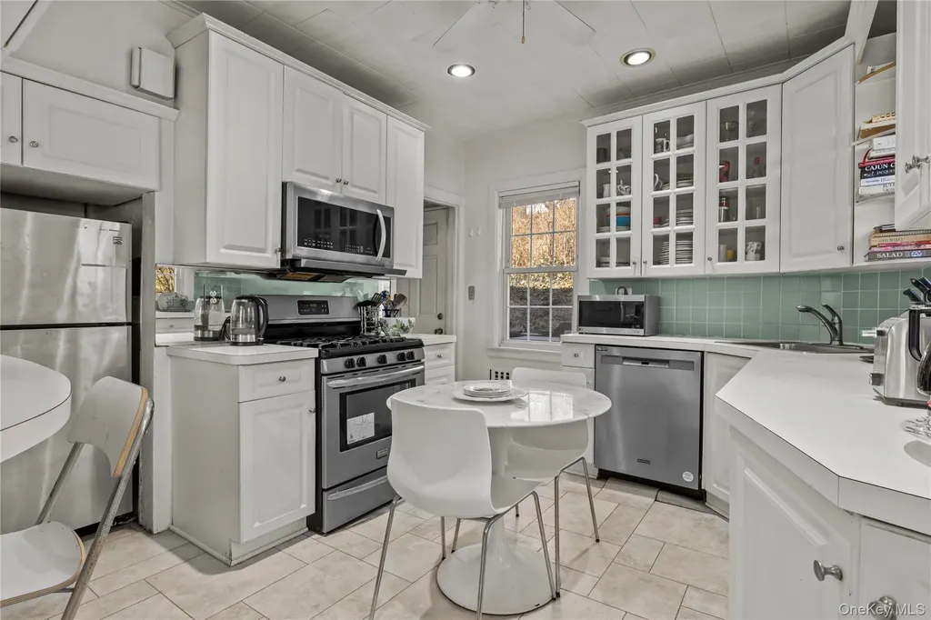 2711 Edgehill Avenue Bronx NY 10463