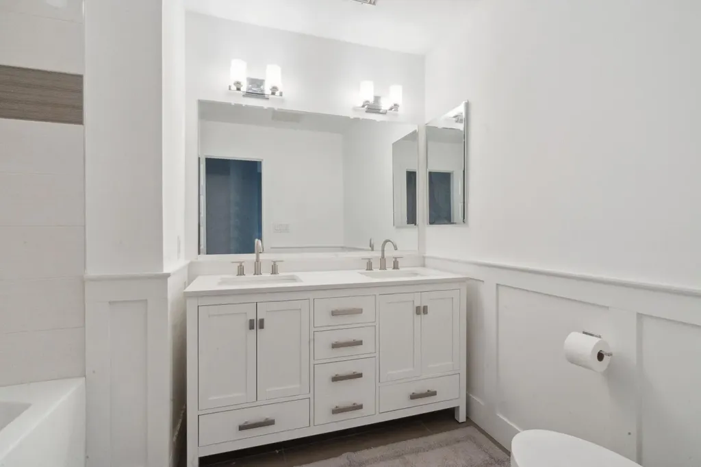 261 Wilmot Drive Hewlett NY 11557