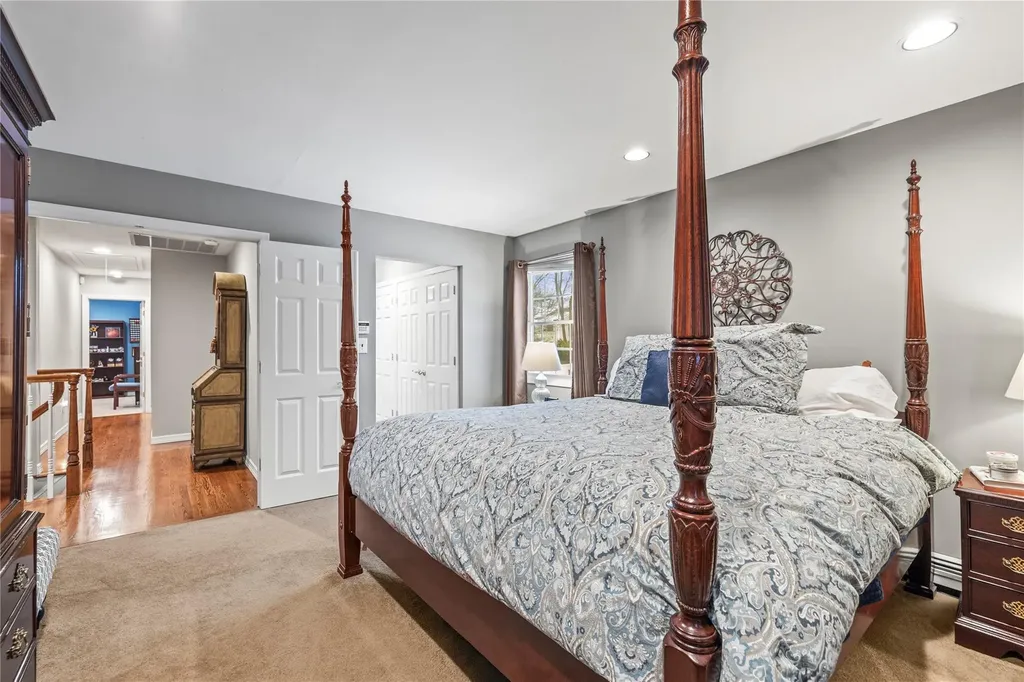 19 Timber Ridge Drive Commack NY 11725