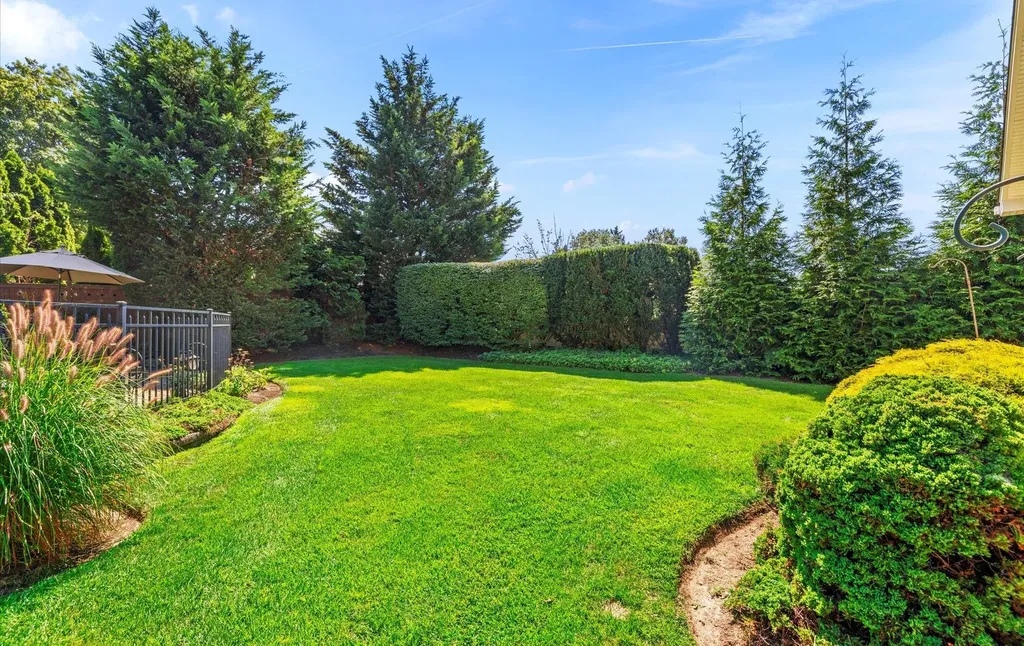 19 Timber Ridge Drive Commack NY 11725