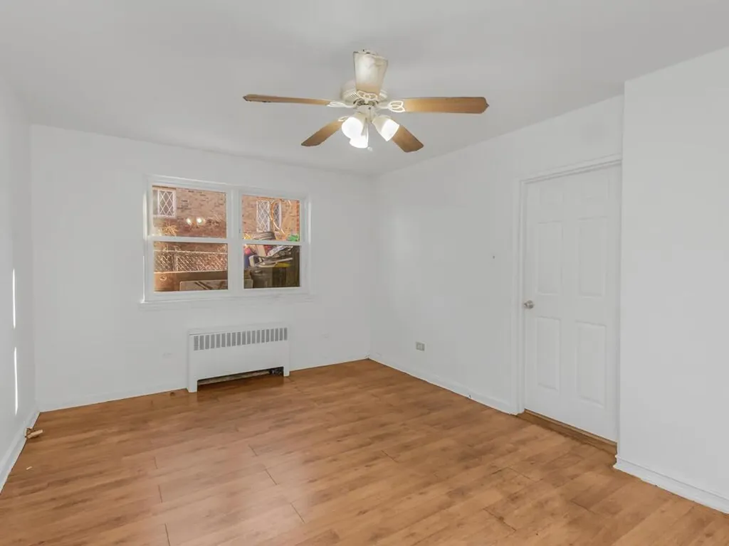 4252 Monticello Avenue Bronx NY 10466