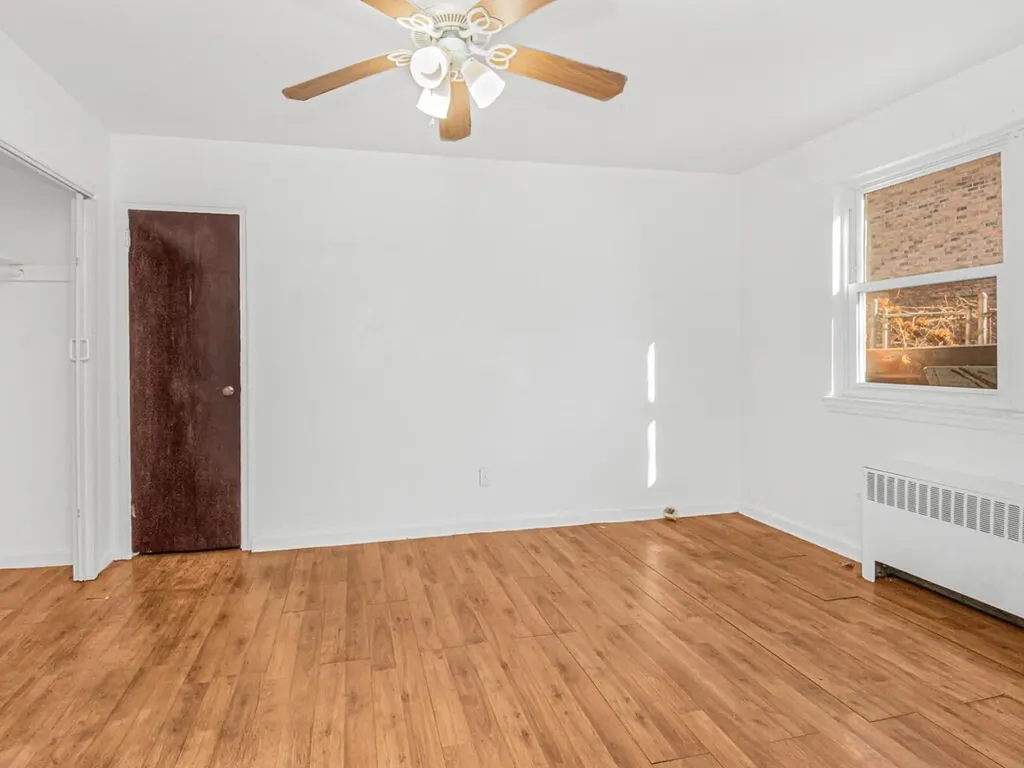 4252 Monticello Avenue Bronx NY 10466