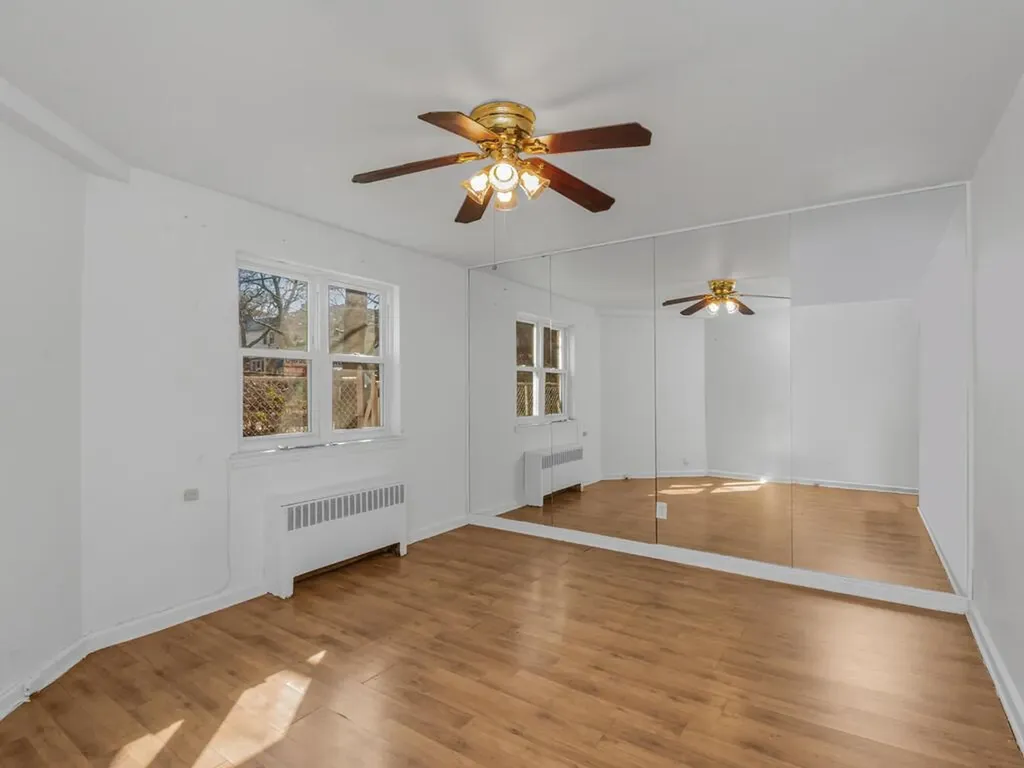 4252 Monticello Avenue Bronx NY 10466