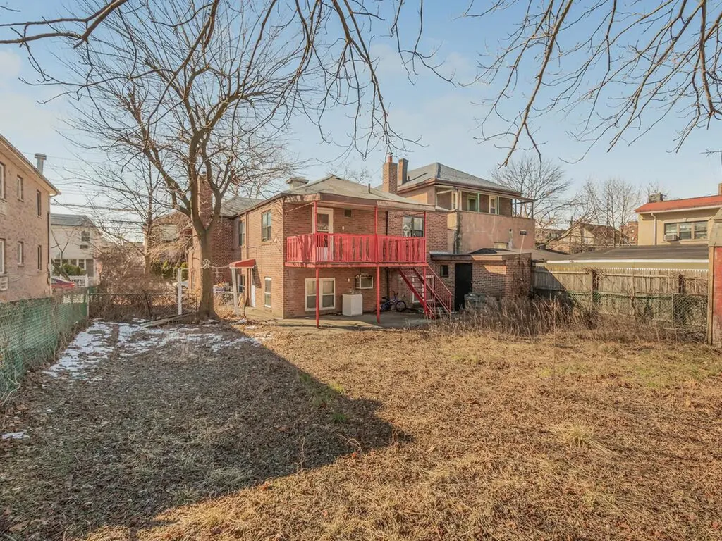 4252 Monticello Avenue Bronx NY 10466