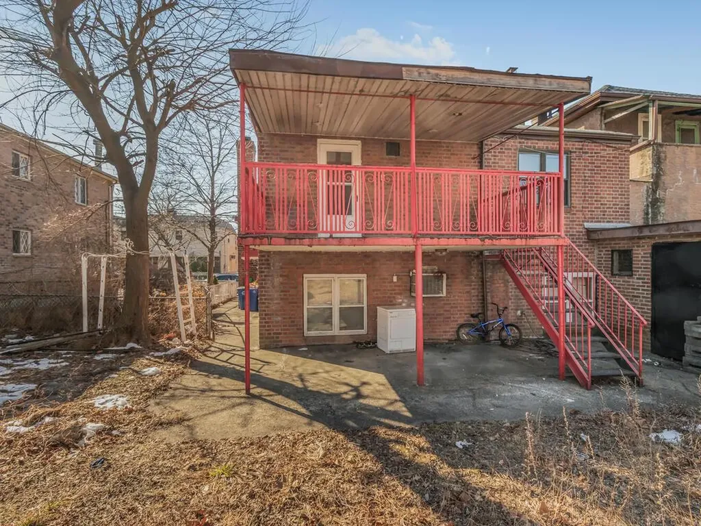 4252 Monticello Avenue Bronx NY 10466