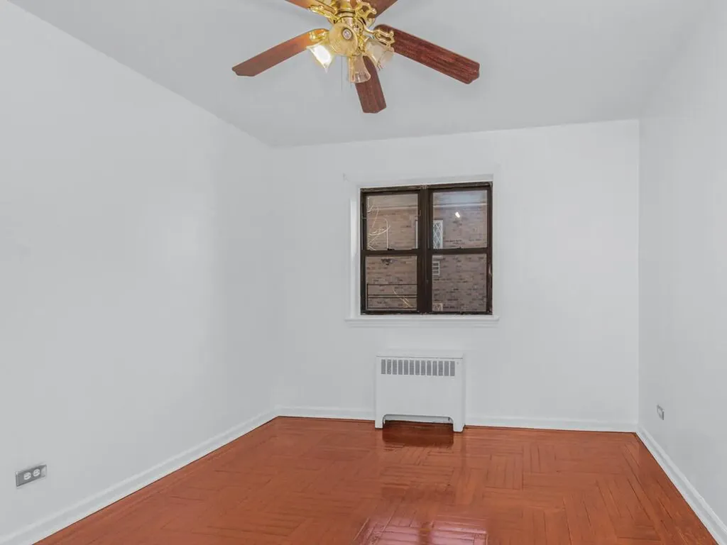 4252 Monticello Avenue Bronx NY 10466