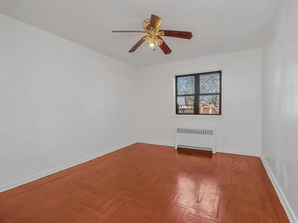 4252 Monticello Avenue Bronx NY 10466