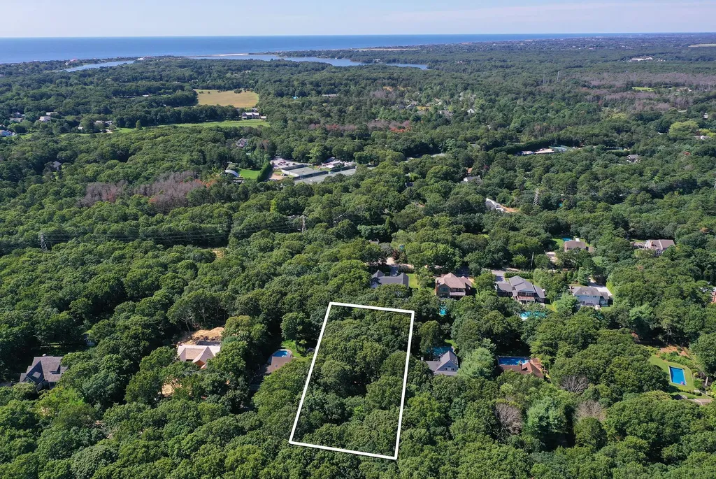 46 Towhee Trail East Hampton NY 11937
