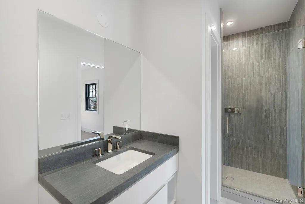 46 Towhee Trail East Hampton NY 11937