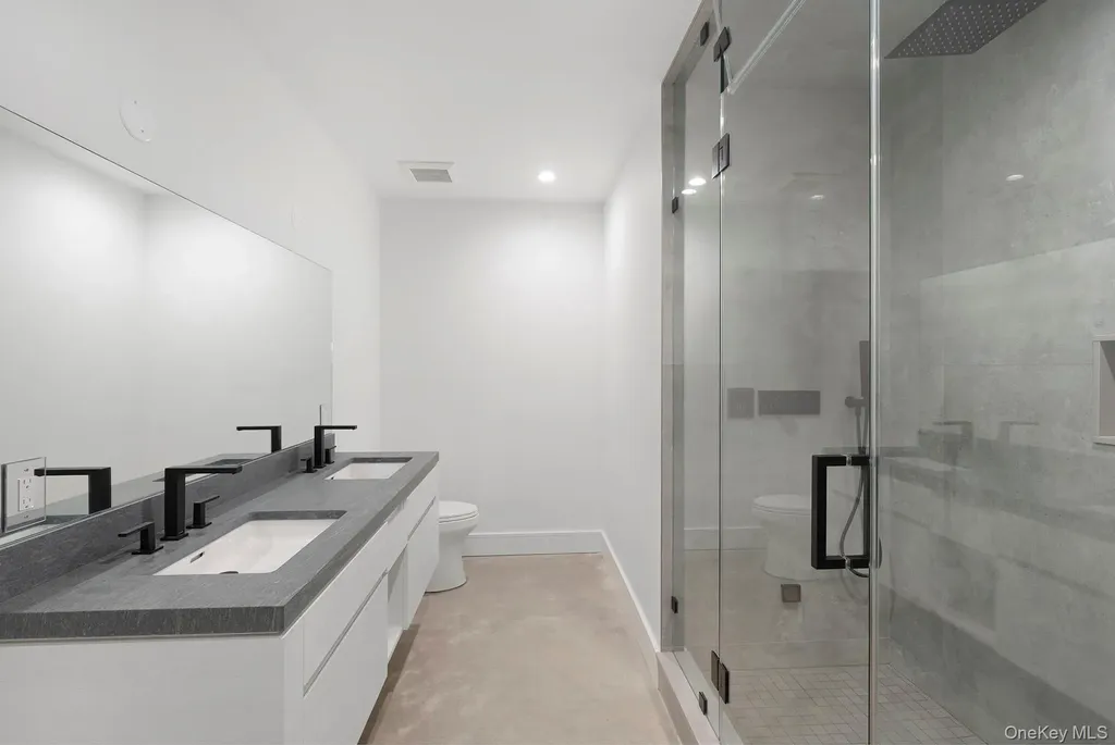 46 Towhee Trail East Hampton NY 11937