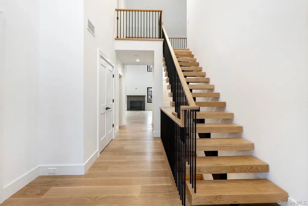 46 Towhee Trail East Hampton NY 11937