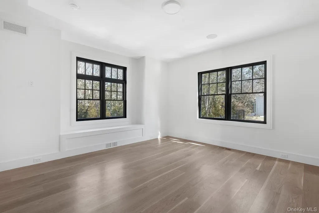 46 Towhee Trail East Hampton NY 11937