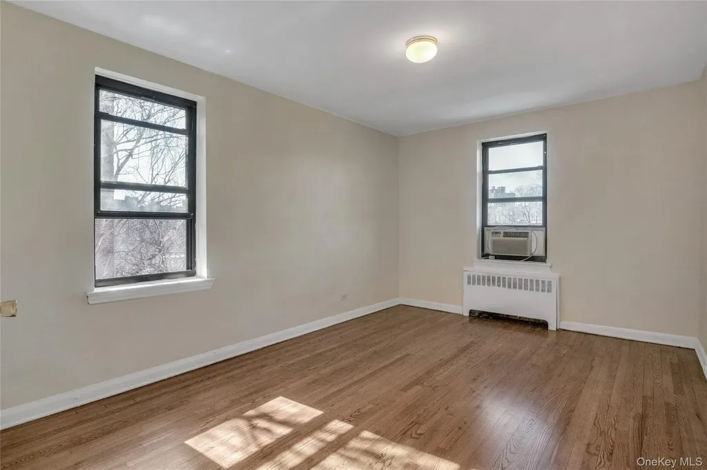3840 Greystone Avenue Bronx NY 10463