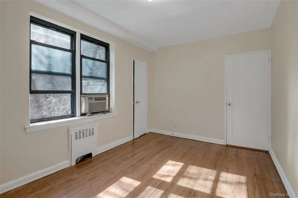 3840 Greystone Avenue Bronx NY 10463
