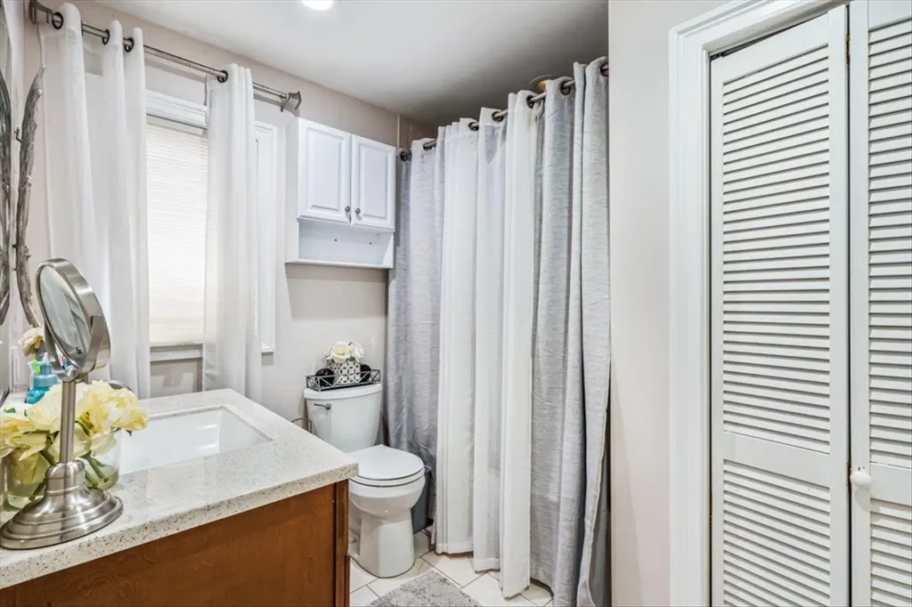 49 Madison Avenue Deer Park NY 11729