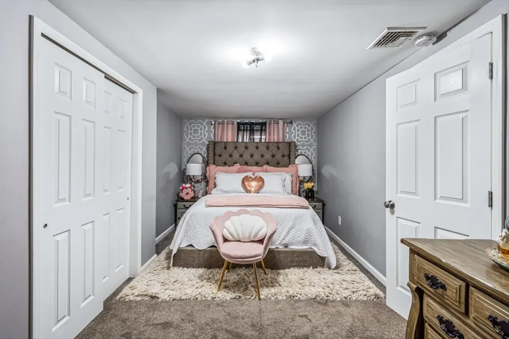 49 Madison Avenue Deer Park NY 11729